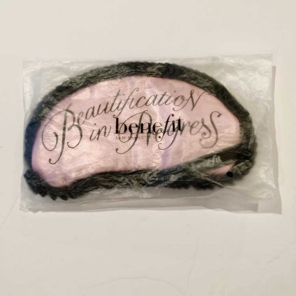Benefit Pink Beauty Sleep Mask